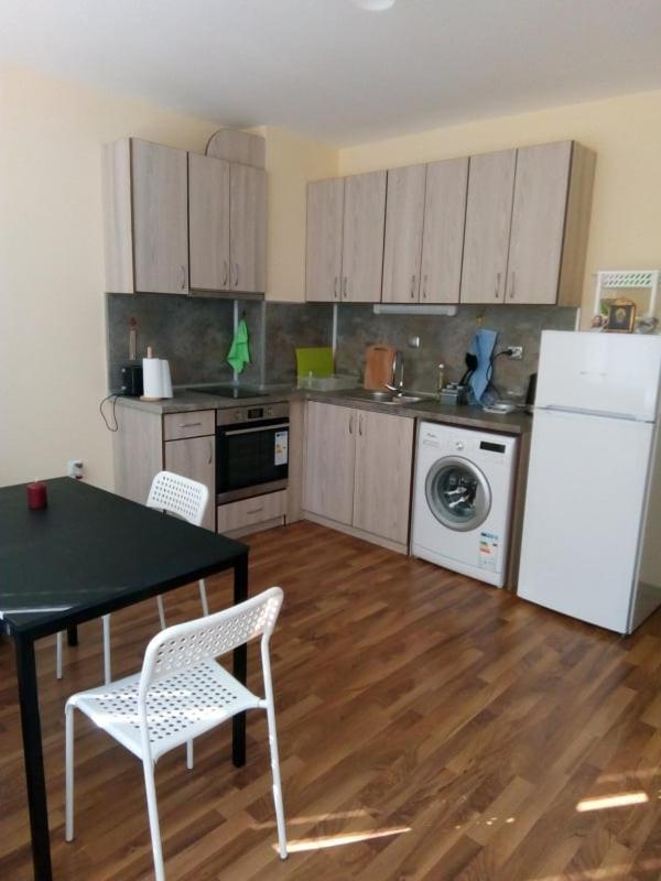 Cozy Apartament Naydenov Apartman Burgasz Kültér fotó